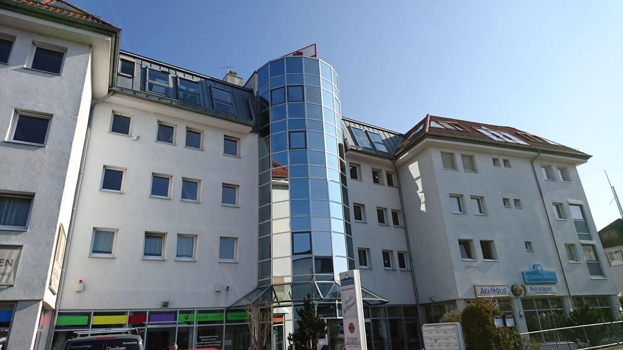 Central Hotel Winnenden Bagian luar foto