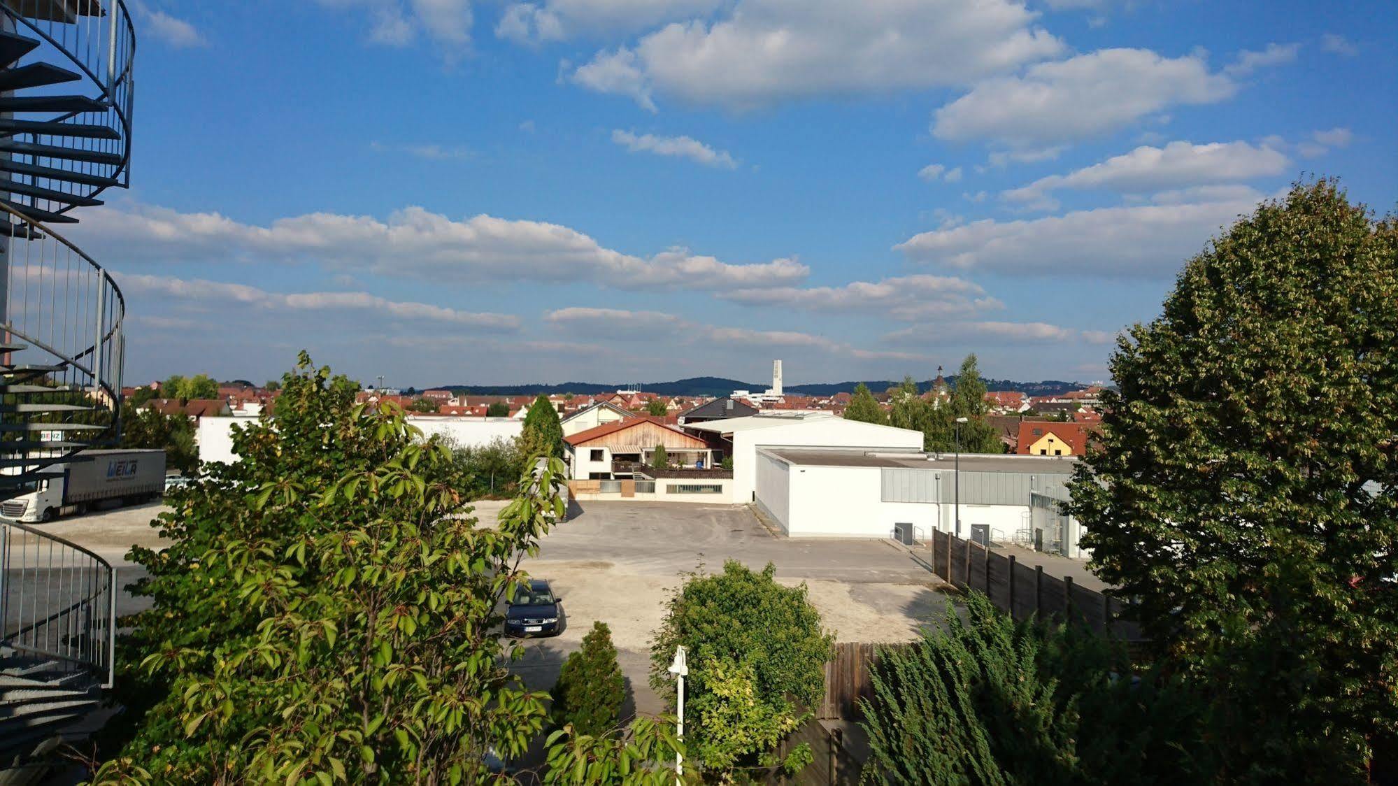 Central Hotel Winnenden Bagian luar foto